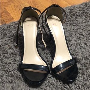 Black scrappy sandals